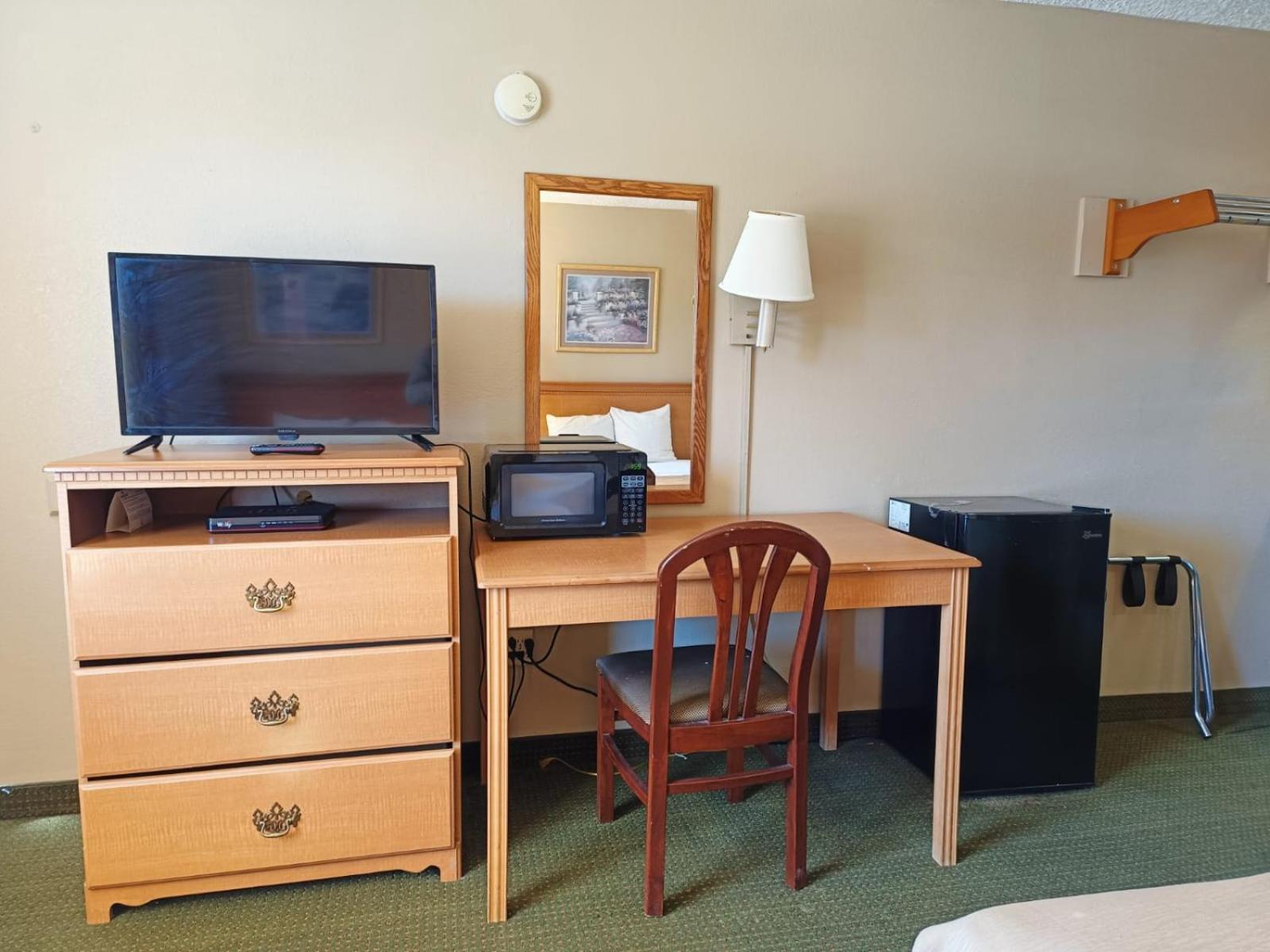 Executive Inn By Oyo Kilgore North מראה חיצוני תמונה