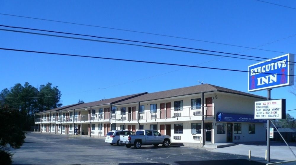 Executive Inn By Oyo Kilgore North מראה חיצוני תמונה